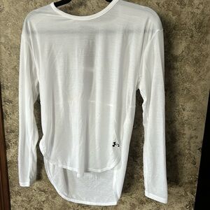 Women’s Under Armour White XS Loose Fit Heatgear Cutout Back Top
